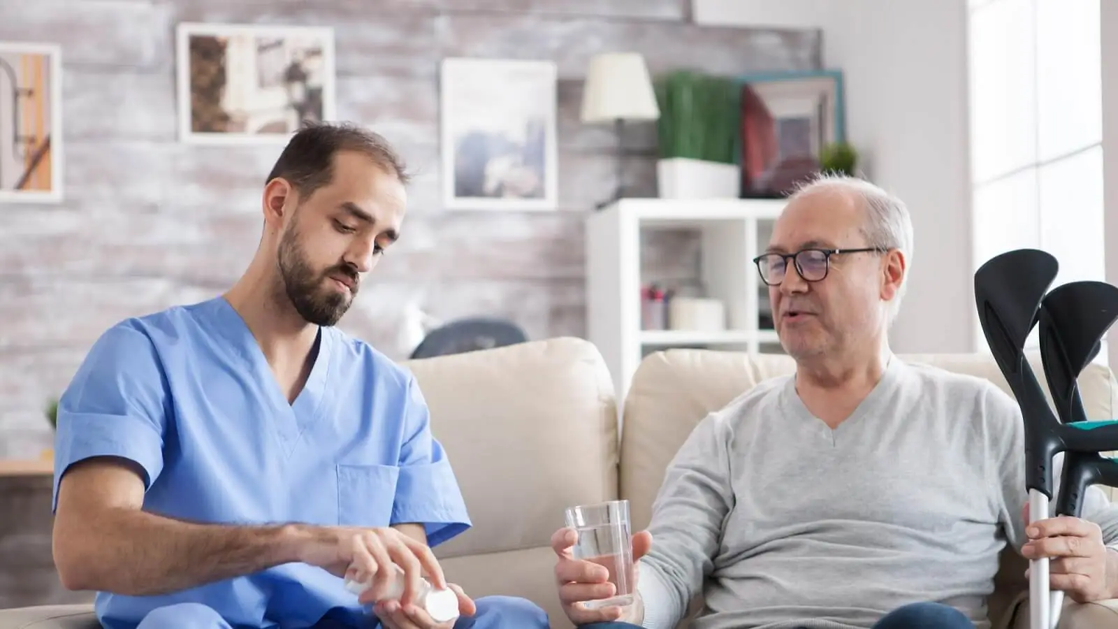 Помощни средства за хора с увреждания